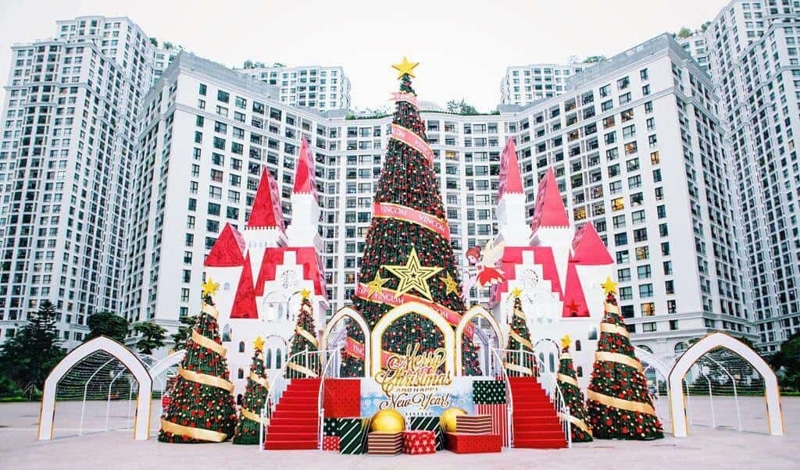 christmas decoration in Hanoi