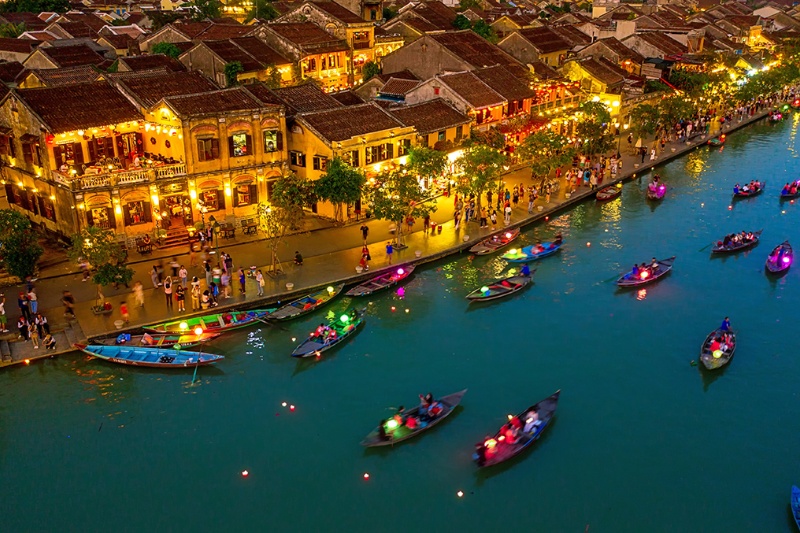 Sailing into Love in 8 Days: A North-to-South Vietnam Romance