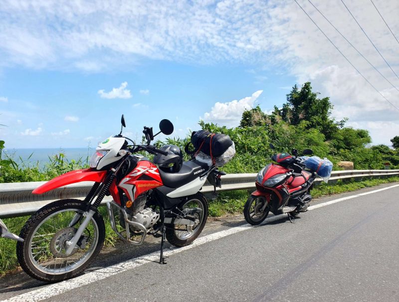 Da Nang to Hue motorbike route Easy Rider tour via Hai Van Pass Marble Mountains Lang Co Beach Dam Lap An Lagoon