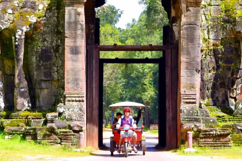 Day 1: Siem Reap Arrival (Private Transfer with Guide)