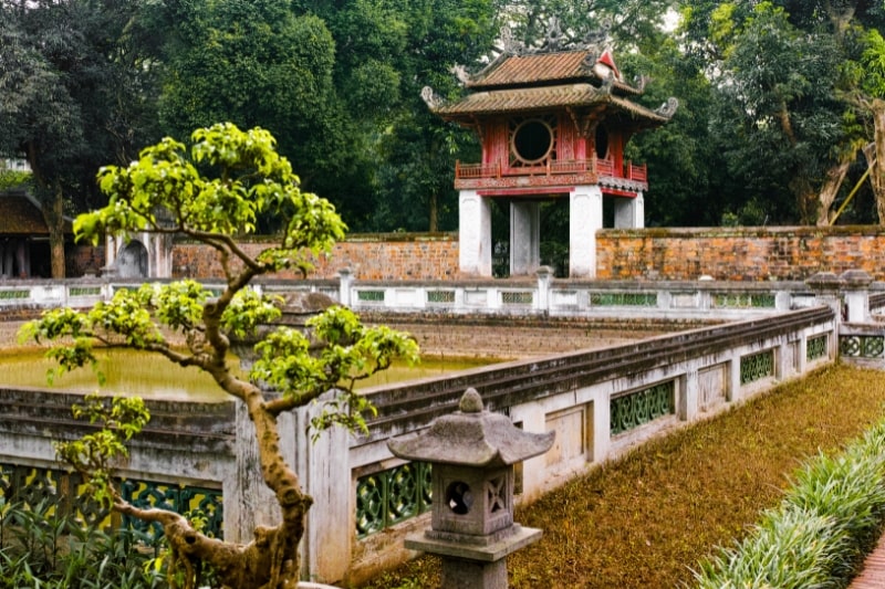 Day 1: Hanoi Arrival - Half Day City Tour - Train Street - Welcome Drink - Private Tour