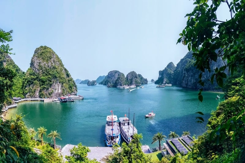 Hanoi - Halong Bay - Overnight Cruise (B, L, D) - Shuttle Bus