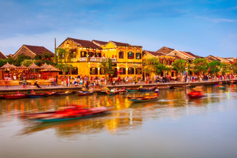 Day 4: Da Nang - Cam Thanh Coconut Jungle - Hoi An Ancient Town (B, L, D)