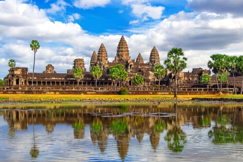 Day 5: Luang Phrabang - Fly to Siem Reap