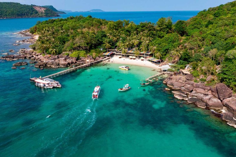 Day 6: Danang - Fly to Phu Quoc (B)