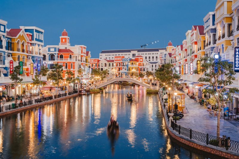 Day 6: Danang - Fly to Phu Quoc, Phu Quoc - Grand World Visit (Private Transfer, no Guide) (B)