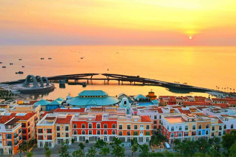 Day 9: Phu Quoc - Sunset Town - Kiss of the Sea Show (Private Transfer, no Guide) (B)