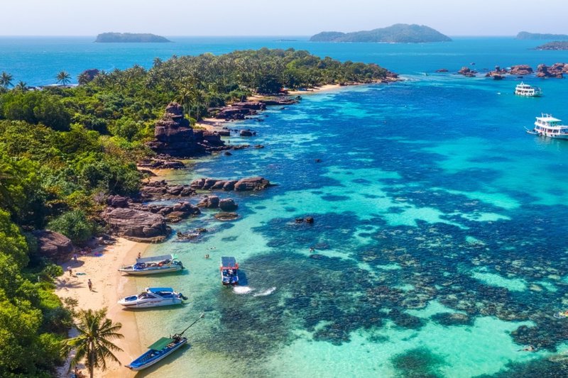 Day 9: Phu Quoc - 4 Island Tour - Cable Car - Sunset Town - Kiss Bridge (Private Tour) (B, L)