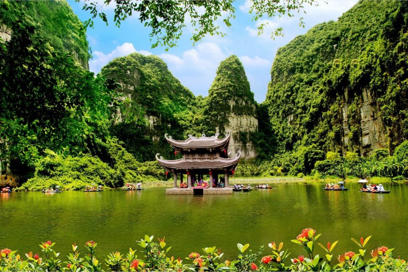 Day 9: Hanoi - Ninh Binh (Hoa Lu Trang an) (Private Tour) (B)