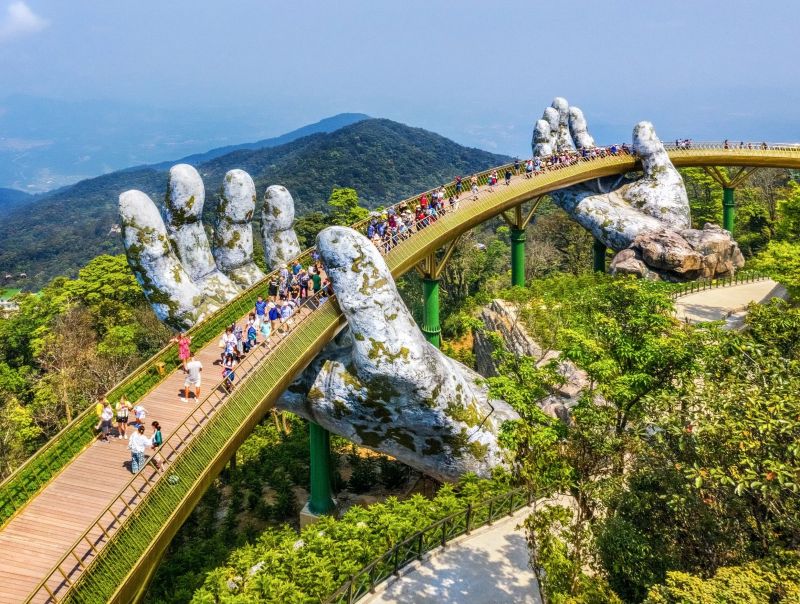 Dragon Bridge Da Nang versus Golden Bridge at Ba Na Hills comparison — two different Da Nang experiences for Indian tourists on separate days