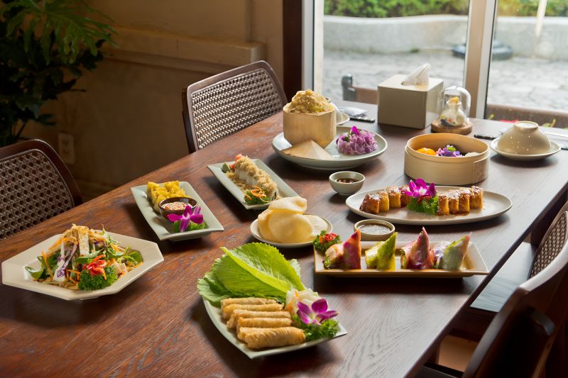 Le Jardin Restaurant at Ba Na Hills serving vegetarian Vietnamese rice noodle tofu dishes for Indian tourists