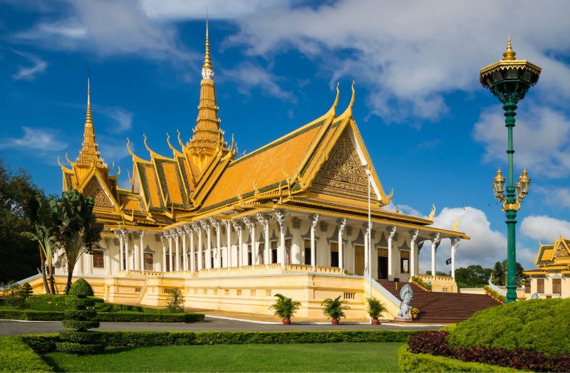 February in Cambodia — last comfortable cool dry month before March heat begins