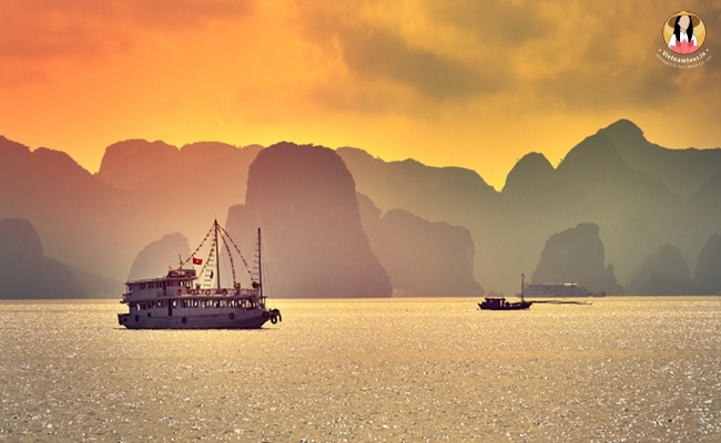 Halong Bay cruise