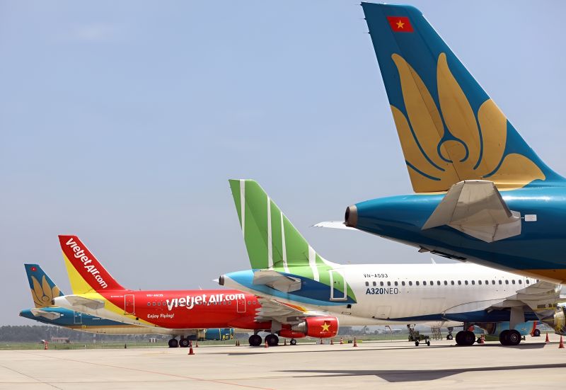 Hanoi to Nha Trang by flight aircraft on tarmac at Noi Bai International Airport with VietJet Vietnam Airlines Bamboo Airways operating the HAN to CXR route