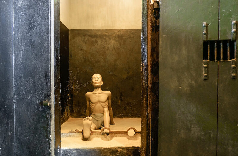 hoa lo prison