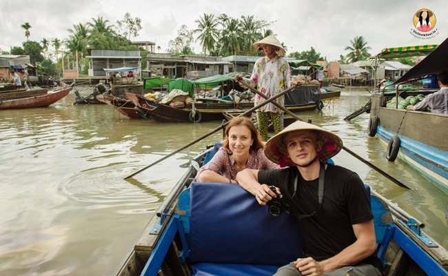 A romantic boat trip in Mekong Delta