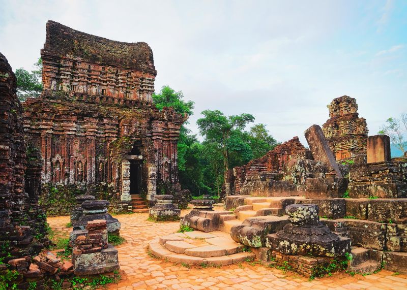 My Son Sanctuary UNESCO World Heritage Site inscription 1999 Cham civilization