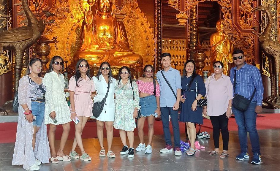 Our customers’ happy moments at Bai Dinh Pagoda