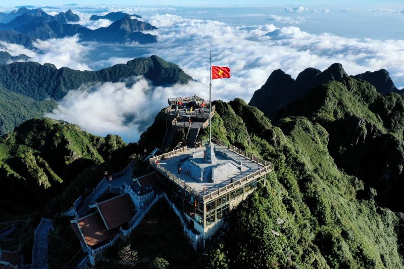 5 ways Indian travellers reduce Vietnam trip cost 20-35% group travel shorter itinerary direct booking ride-hailing 2026