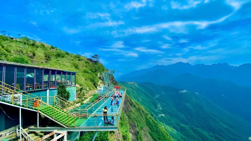 Rong May Glass Skywalk transparent overhang at 2,333 metres above sea level included in standard entrance ticket