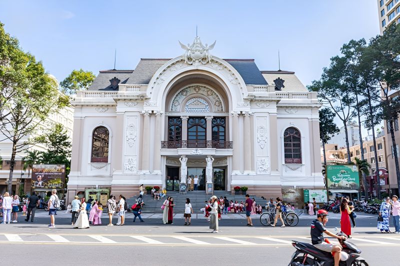 Saigon Opera House location map District 1 Ho Chi Minh City 4 nearby landmarks within 10 minutes walk