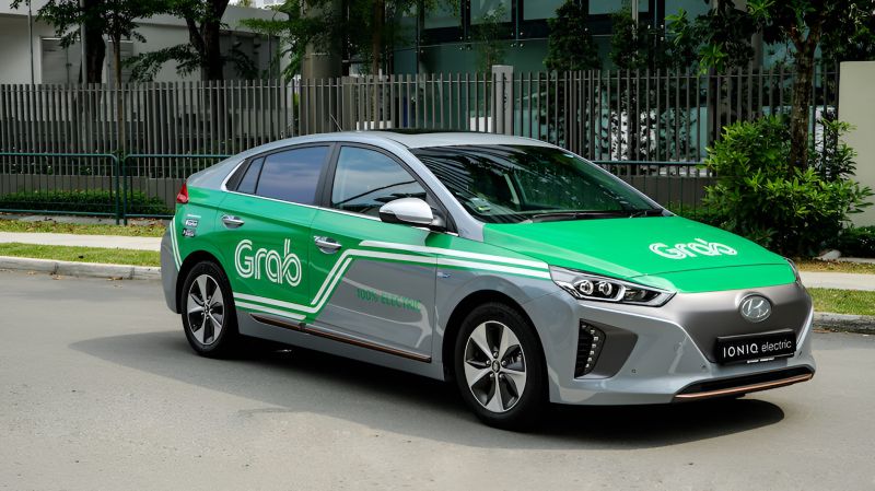 Taxi and Grab transport option from Da Nang to Ba Na Hills with one-way pricing in INR and VND for Indian solo travelers and couples