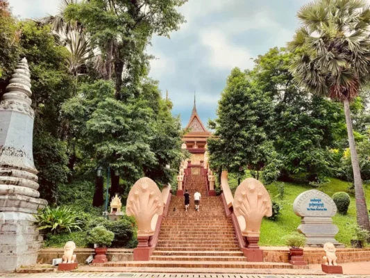 wat-phnom-phnom-penh.webp